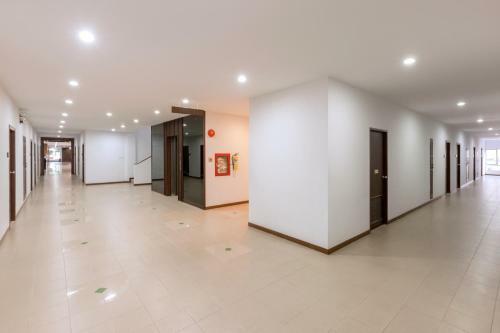 Hotel The Holiday Resort