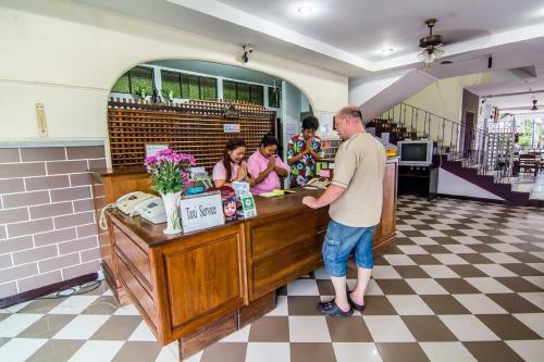 Hotel Sutus Court 4
