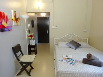Hostal The Beach Cha Am Guest House