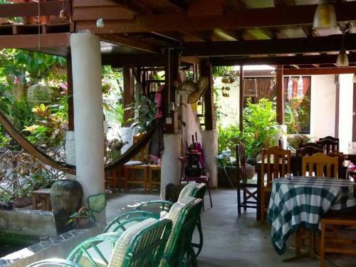 Hostal Baan Songjum