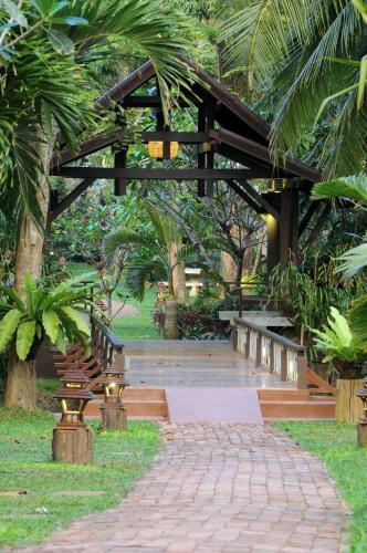Hotel Clean Beach Resort