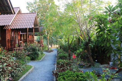 Hotel Lanta Happy Hill