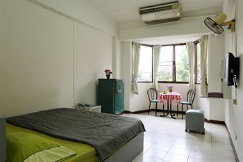 Hotel Rcn Court & Inn