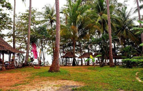 Hotel Lanta Coral Beach Resort
