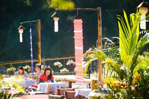 Hotel Baan Pai Riverside Resort
