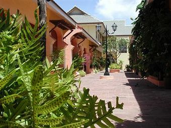 Hotel Baanrajdamnern Hua Hin