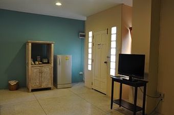 Hotel Baanrajdamnern Hua Hin