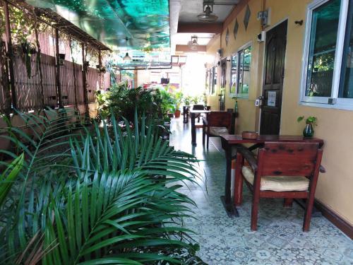 Hostal Baan Bussara
