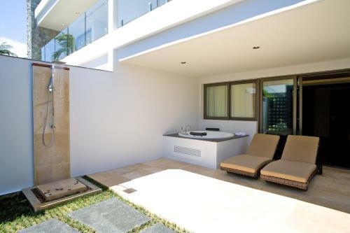 Hotel The Nchantra Pool Suite Phuket