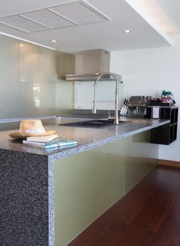 Hotel The Nchantra Pool Suite Phuket