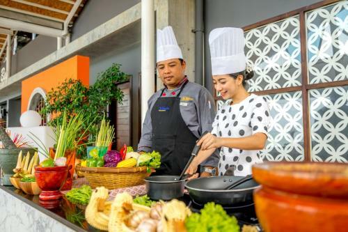 Hotel The Nchantra Pool Suite Phuket