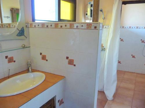 Hotel Golden Teak Home Resort
