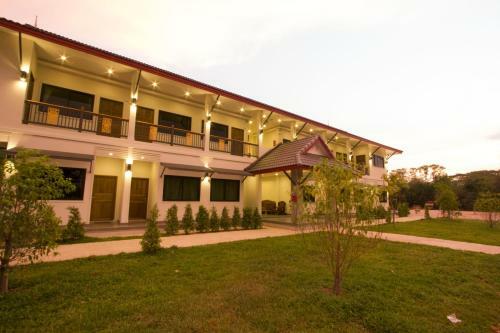 Hotel The Rise Resort Sukhothai Historical Park