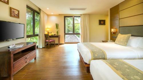 Hotel Yalong Bay Villas & Spa