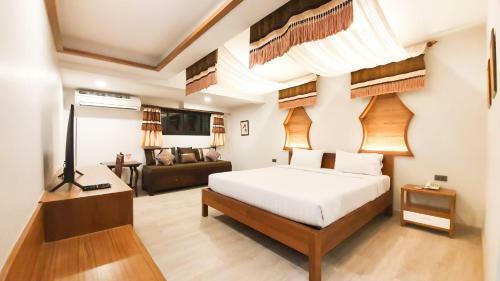 Big Tree Boutique Hotel