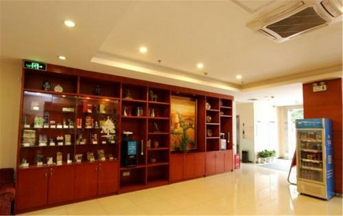 Hotel Hanting Express Shanghai Lujiazui Oriental Pearl Tower