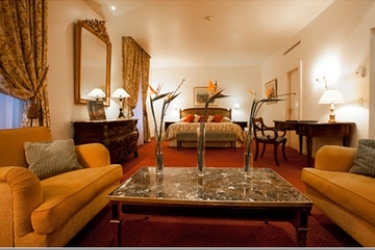 Hotel Bristol