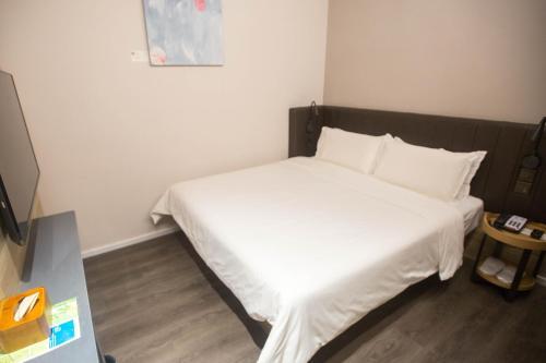 Hotel Hanting Express Shanghai Plaza 66