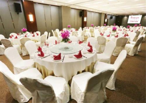 Days Hotel Beijing New Exhibition Centre