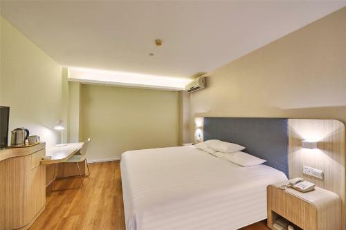 Hotel Hanting Express Shanghai Jing'an Temple