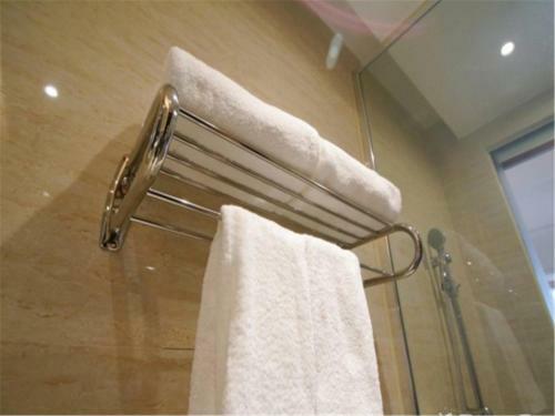 Vienna Hotel Songjiang Xin Qiao