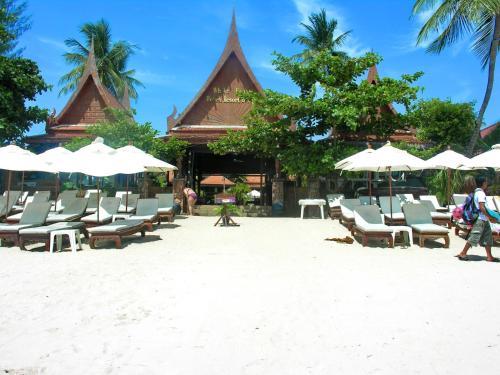 Hotel White House Beach Resort And Spa