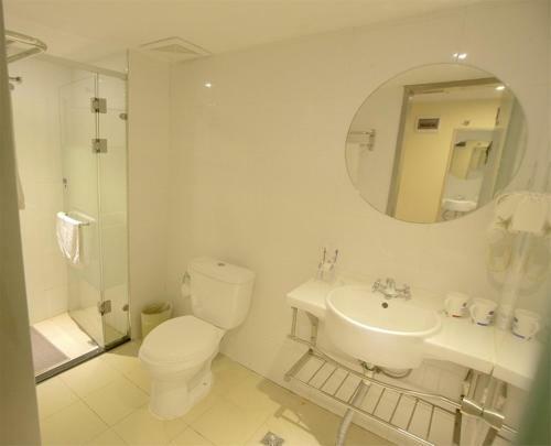 Hotel Hanting Express Shanghai New Jing'an Temple