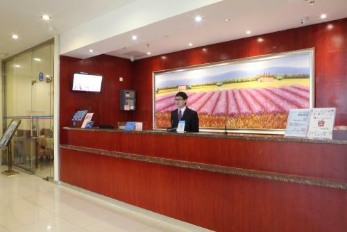 Hotel Hanting Express Shanghai New Jing'an Temple