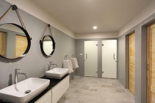 Lupta Hostel Patong Hideaway