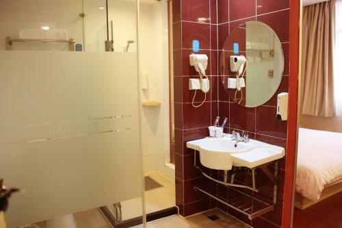 Hotel Hanting Express Tai'an Taishan Dai Temple