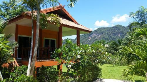 Hotel Khao Sok Jasmine Garden Resort