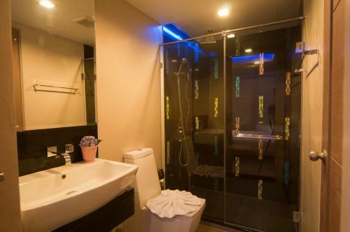 Ratana Apart Hotel ,kamala