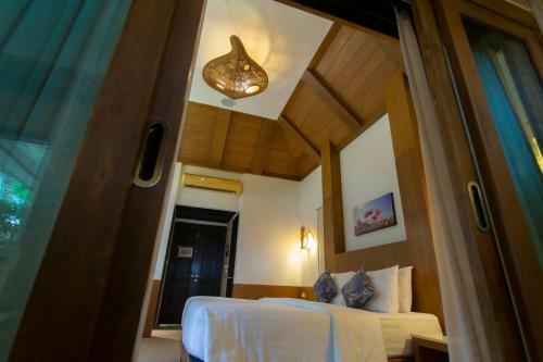 Hotel Tup Kaek Sunset Beach Resort-sha Plus