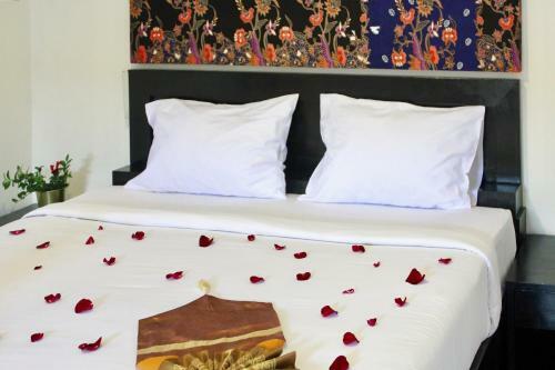 Hotel Naya Paradise Retreat
