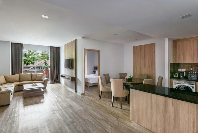 Hotel Adelphi Grande Sukhumvit By Compass Hospitality