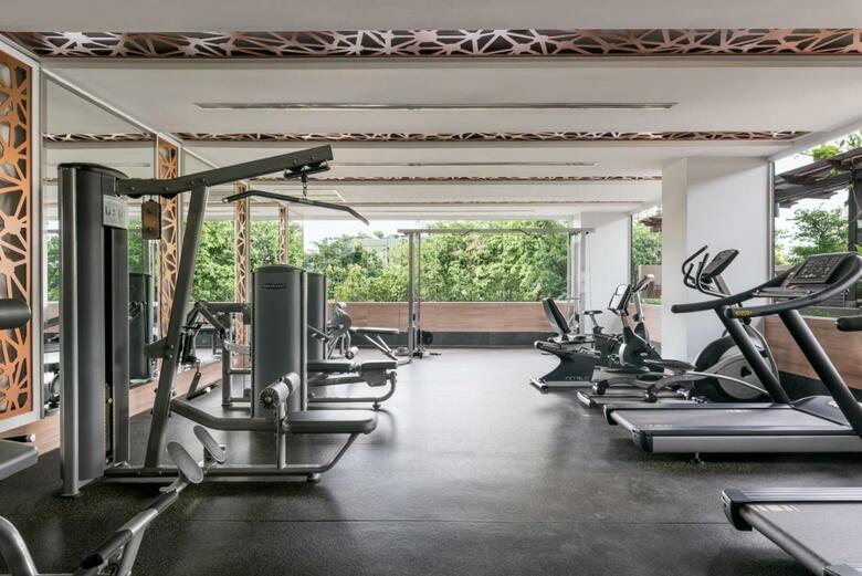Hotel Adelphi Grande Sukhumvit By Compass Hospitality