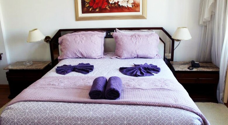 Caravelle Palace Hotel