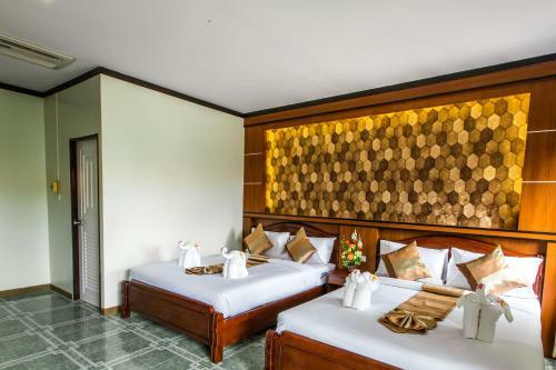 Hotel Phi Phi Andaman Beach Resort