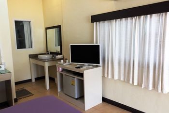 Sangthian Beach Resort