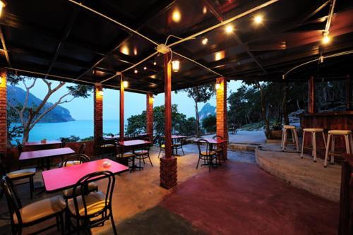 Hotel Phuphaya Seaview Resort
