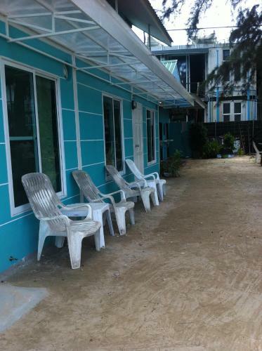 Albergue Apache Beach House