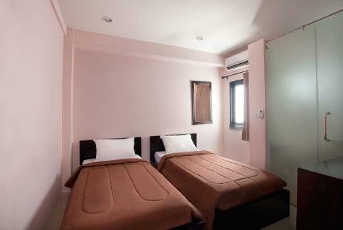 Hotel A And A Guesthouse