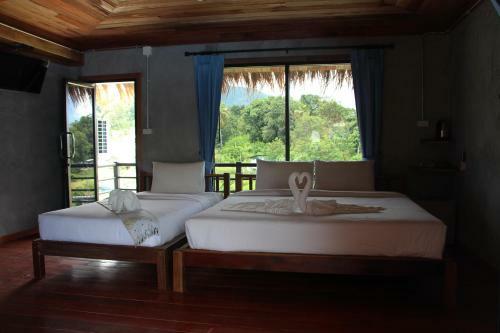 Hostal The Noi Guest House & Restaurant