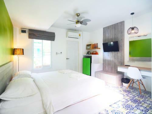 Hotel Forest Bungalows & Mama's Restaurant