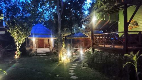Hostal Macura Resort