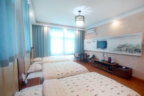 Hostal Fenghuang Ancient City Jiaxing Inn
