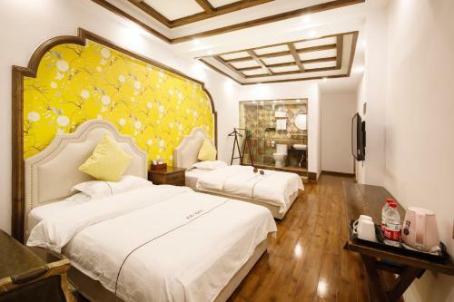 Posada Fenghuang Jianghu Inn