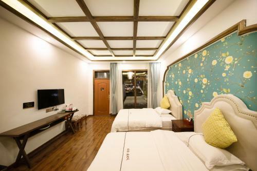 Posada Fenghuang Jianghu Inn
