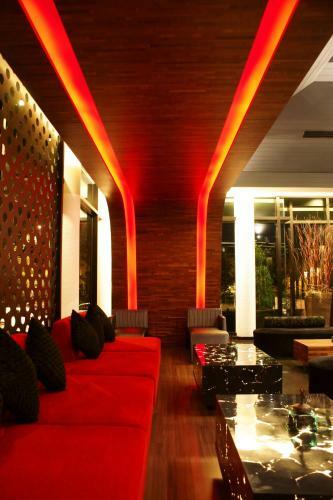 Hotel Z Through By The Zign