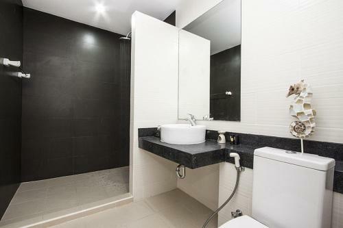 Kannika Villa - 5 Bedrooms
